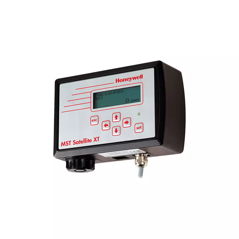 Satellite XT